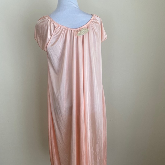 Lati Fashions NWT Nightgown Peach Nylon Medium ... - Picture 5 of 7